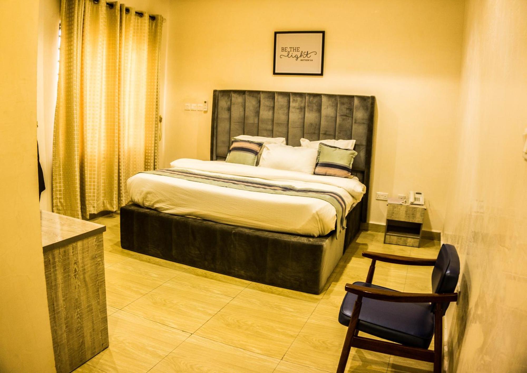 Vibes Suites Kaba Exterior foto