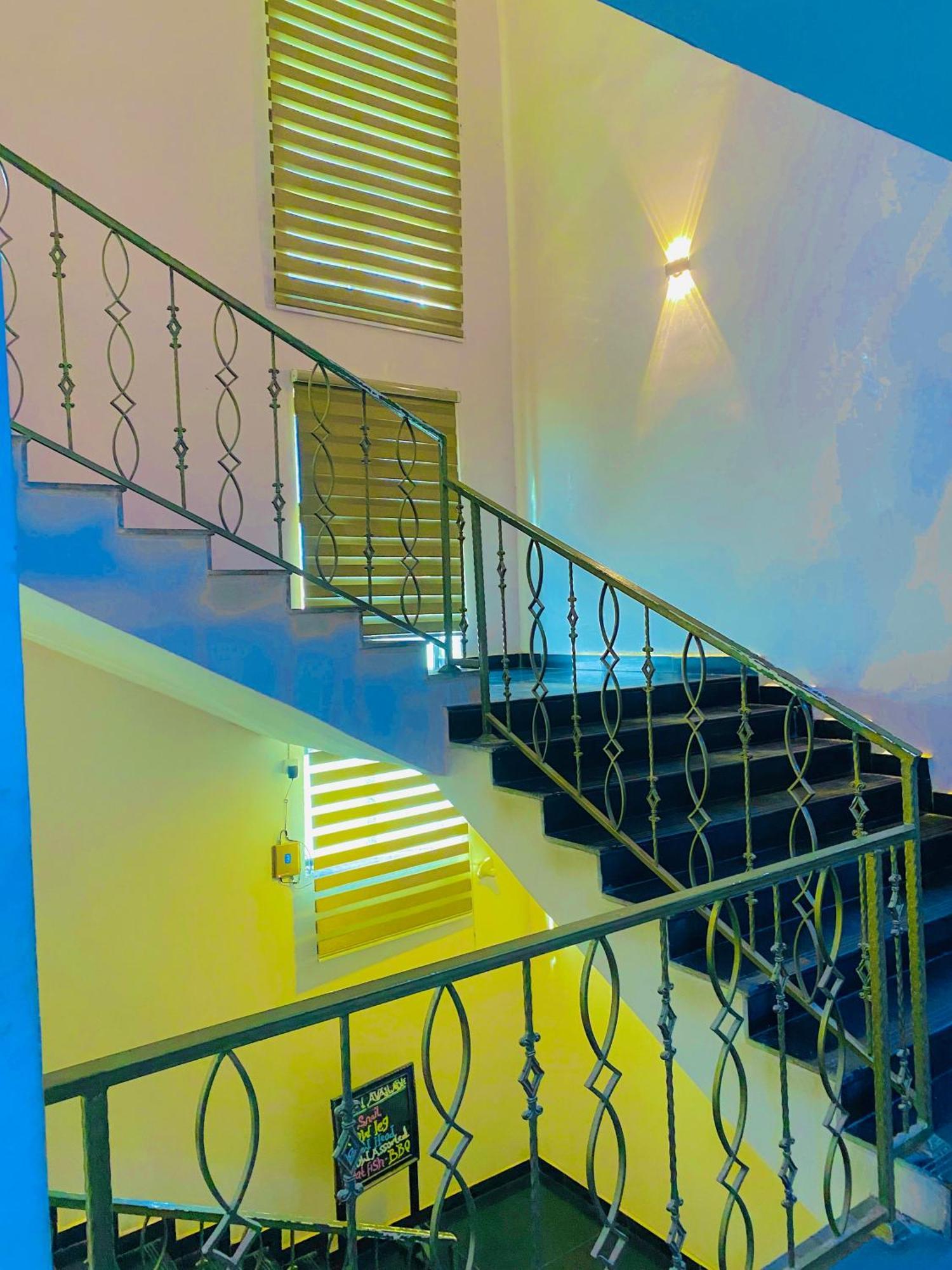 Vibes Suites Kaba Exterior foto